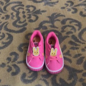 Puma x Cocomelon Pink/ Yellow Sz 6. Pre Loved.